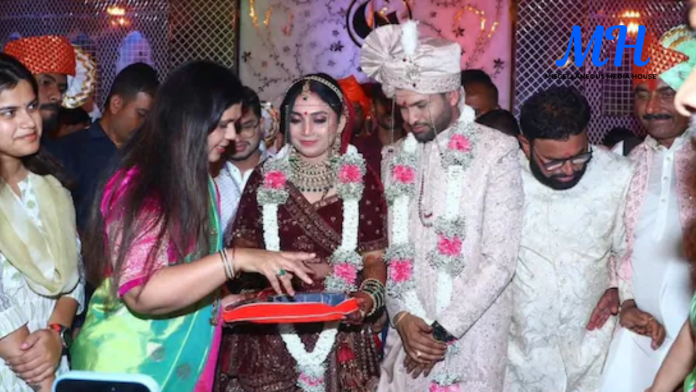 Pankaja Munde PA Anant Garje Wife